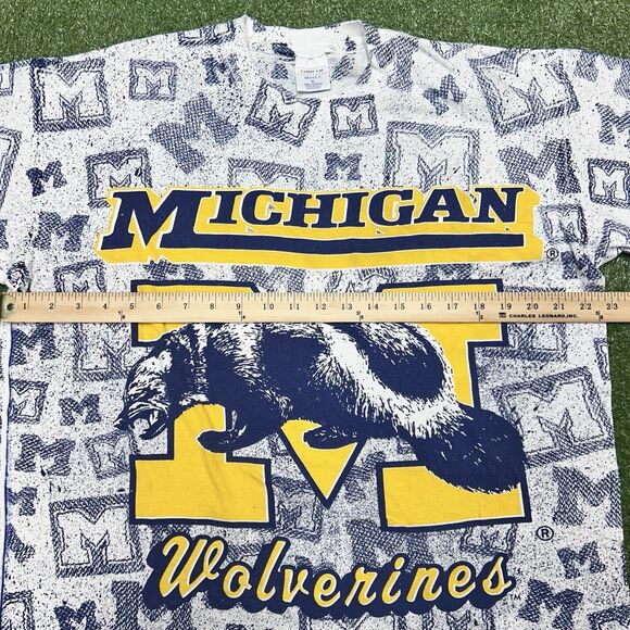 Vintage Michigan Wolverines TShirt Mens tee 80’s All Over PRINT Men’s Size XL - Picture 6 of 7
